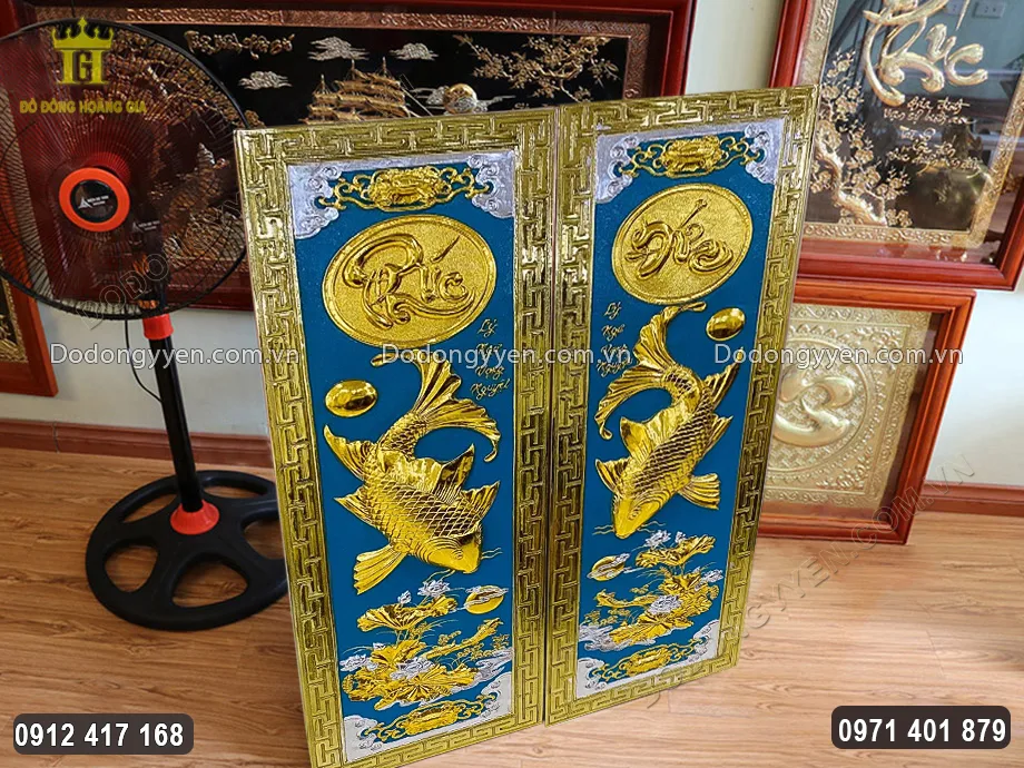 Vật phẩm được nhiều gia chủ chọn treo trang tr&iacute; tại kh&ocirc;ng gian ph&ograve;ng thờ